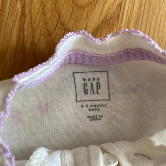 0-3M Baby Gap and Gymboree Sleep and Play Pajamas - Picture 4 of 10